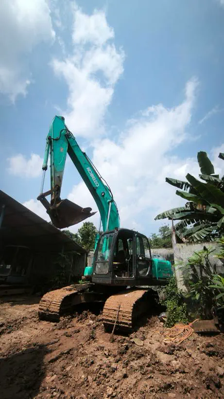Sewa excavator Bekasi - armada Kobelco, Komatsu, Sany, Bobcat